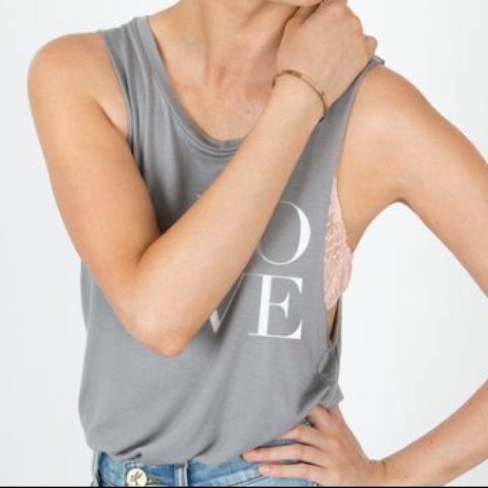 Luciana gray "Love" muscle tee